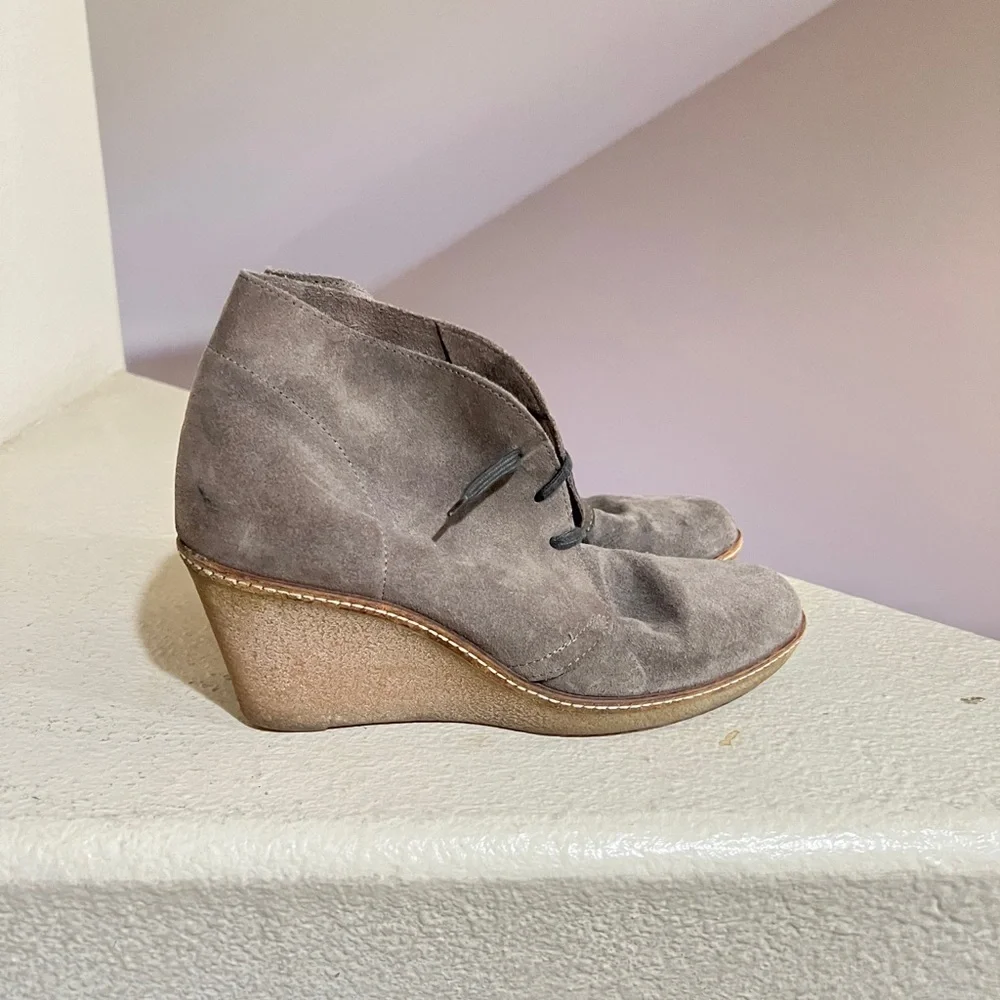 J Crew Womens Tan Suede Wedge Heel Lace Up Boots Booties Fall Winter‎ Size 9